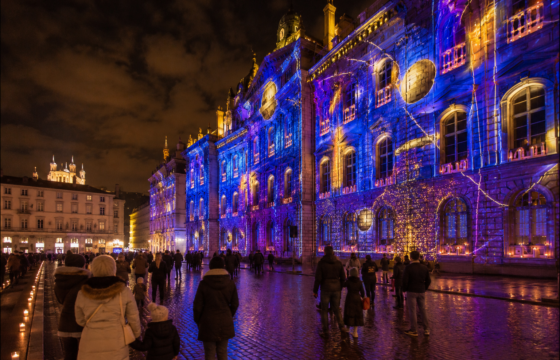 Fête des Lumières Lyon 2027 : dates, parcours, horaires, accès et conseils pour organiser vos soirées dans la capitale des Gaules.